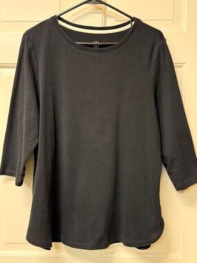 Isaac Mizrahi Essentials 3/4 sleeve Curved Hem Top Black size 1X A311384 EUC